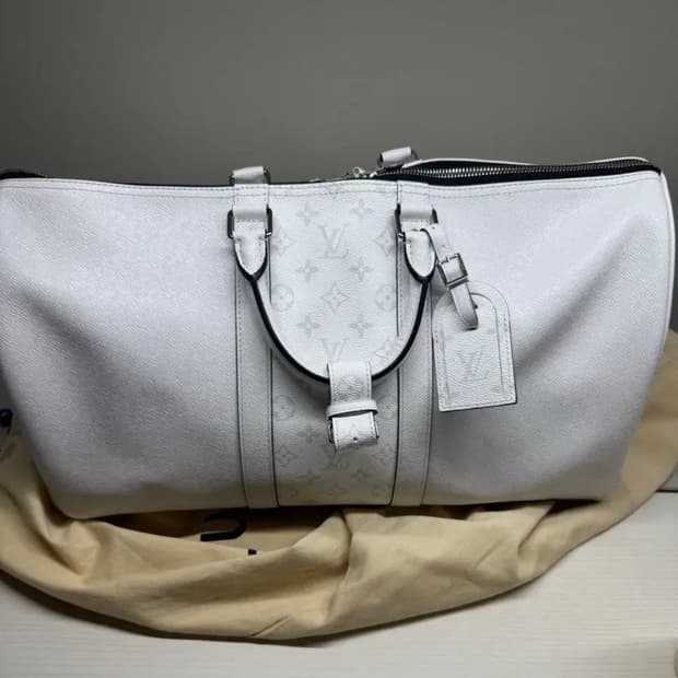 루이비통 타이가라마 키폴 옵티컬화이트 50