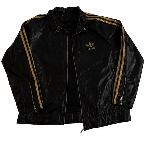 아디다스 유광바람막이 블랙골드삼선져지