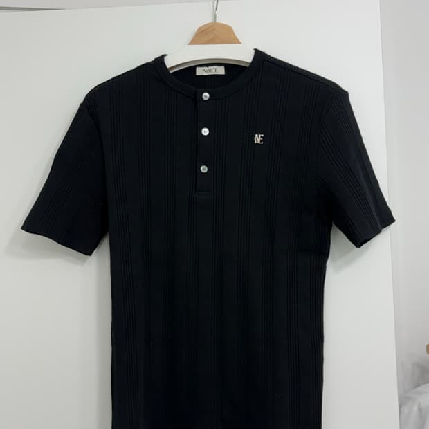 노이스 헨리넥 블랙