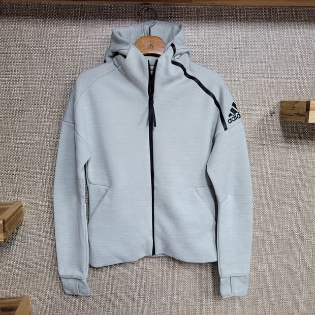 S 95사이즈 아디다스 후드 집업
