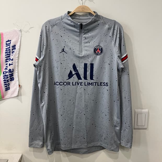 157 나이키 조던 파리생제르망 드릴탑 롱슬리브 psg