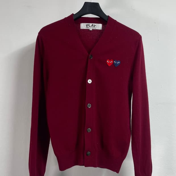 꼼데가르송 더블와펜 버건디 울 가디건 (on.460)