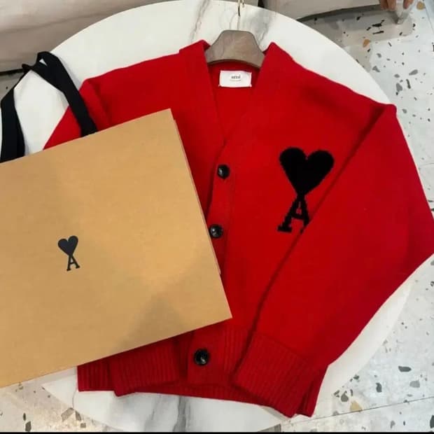 [정품] 아미 빅하트 인타르시아 가디건 레드 블랙하트
