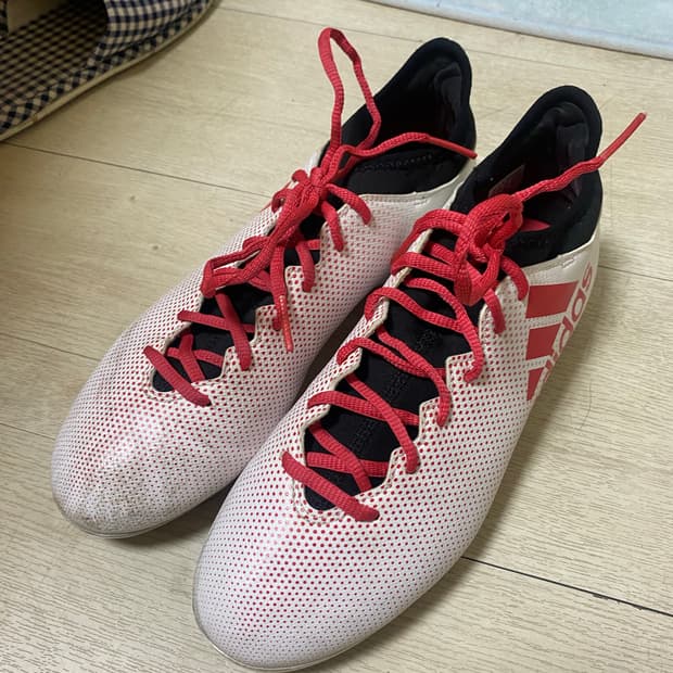 ADIDAS 아디다스 테크핏 축구화 260사이즈