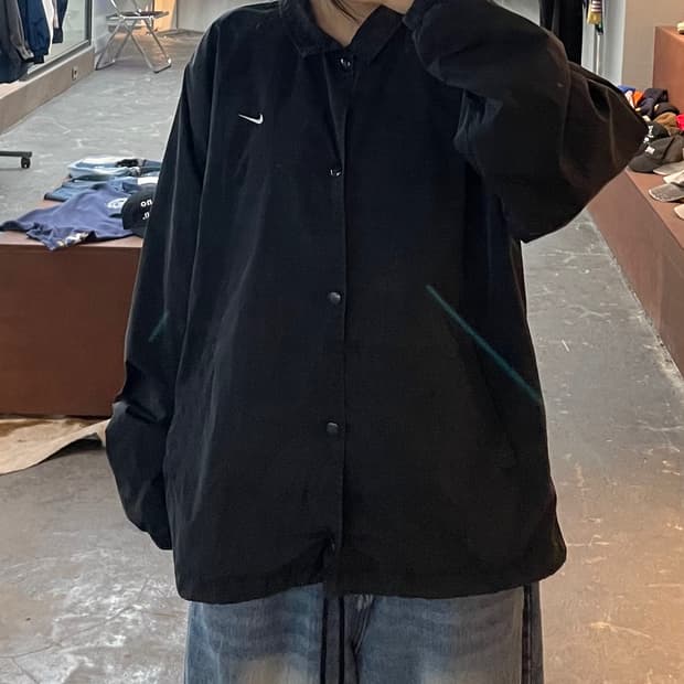 나이키 블랙 로고 코치 자켓 H2727
