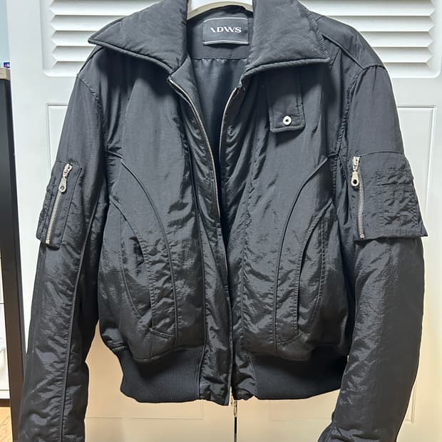 아이돈워너셀 솔리드 하이넥 ma-1