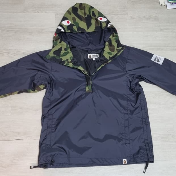 베이프 샤크 아노락