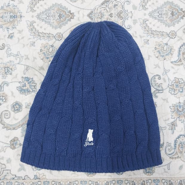 예일 Yale 네이비색 니트 비니