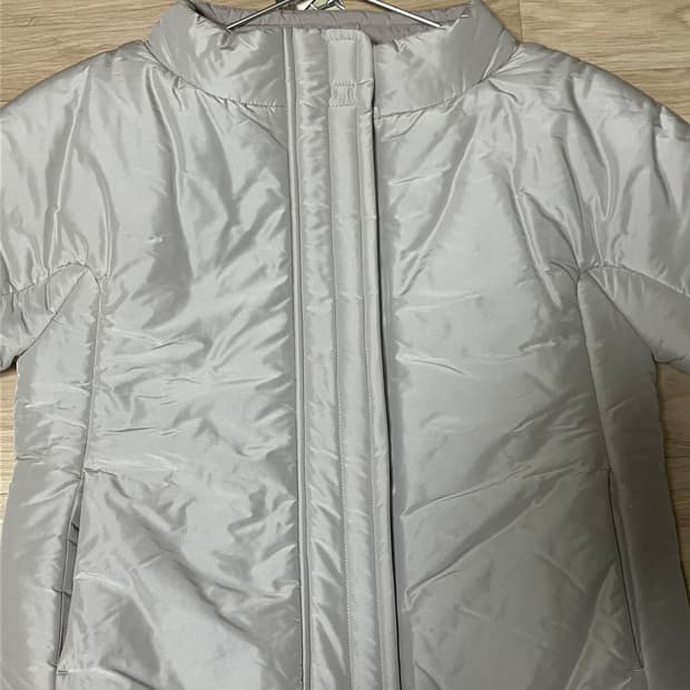 샵페어리 반팔 패딩 판매합니다