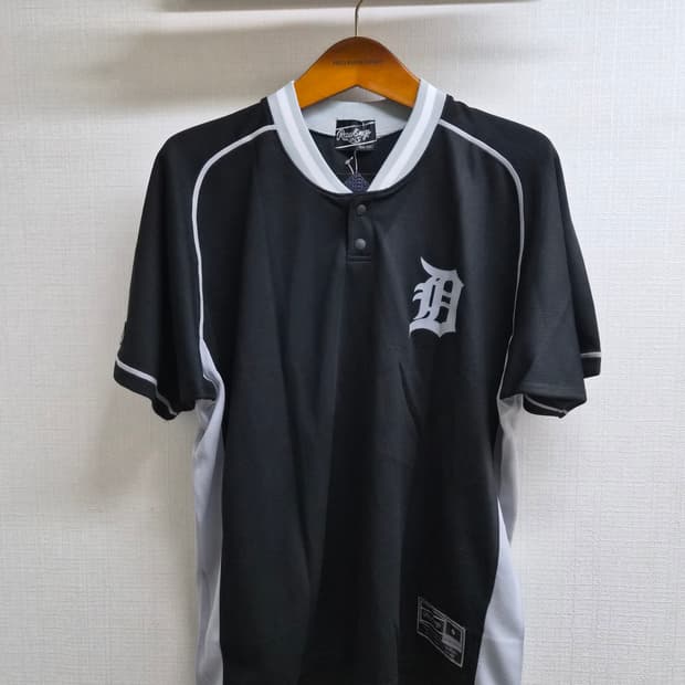 새제품 L) 롤링스 JPN 디트로이트 트레이닝 티셔츠 팝니다