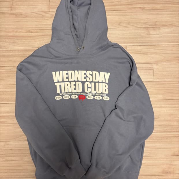 필루미네이트 후드티