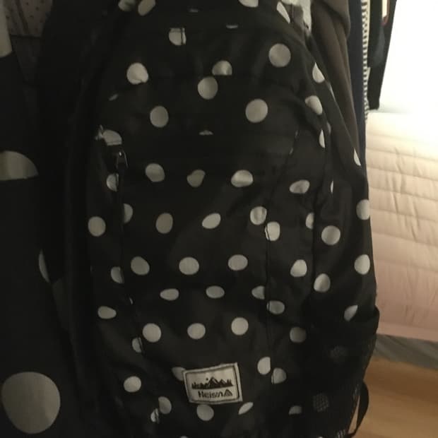하이산 도트 백팩 블랙