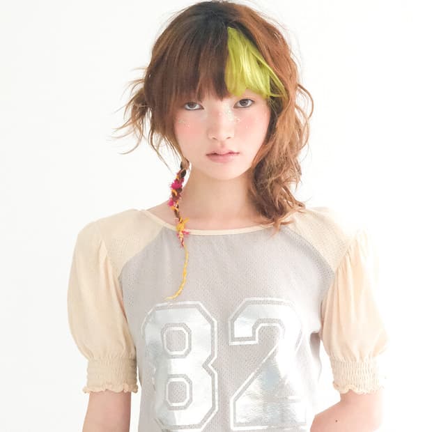 pad shoulder raglan half top