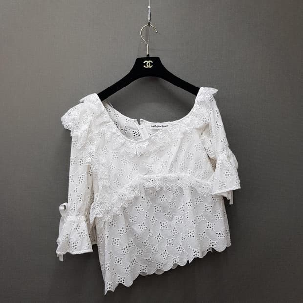 셀프포트레이트 레이스 브로더리 앙글레즈 블라우스 6사이즈