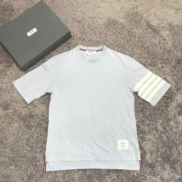 {클로젯}[2][상태 최상]톰브라운 사선완장 반팔티