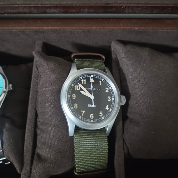 해밀턴 카키필드 쿼츠 38mm 블랙다이얼