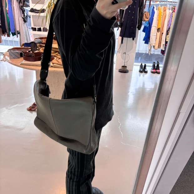Vintage Coach Leather Cross Bag