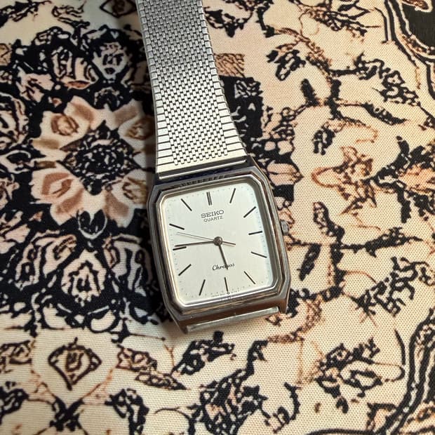 SEIKO 빈티지 쿼츠 시계