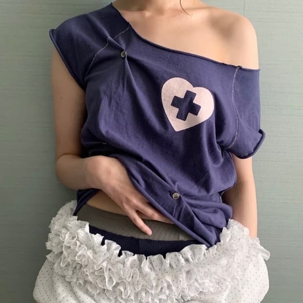 샵페어리 button up zodiac half T-shirt