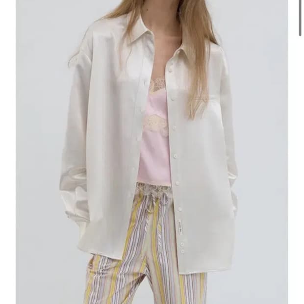 오버듀플레어 SATIN OVERSIZED SHIRT_IVORY