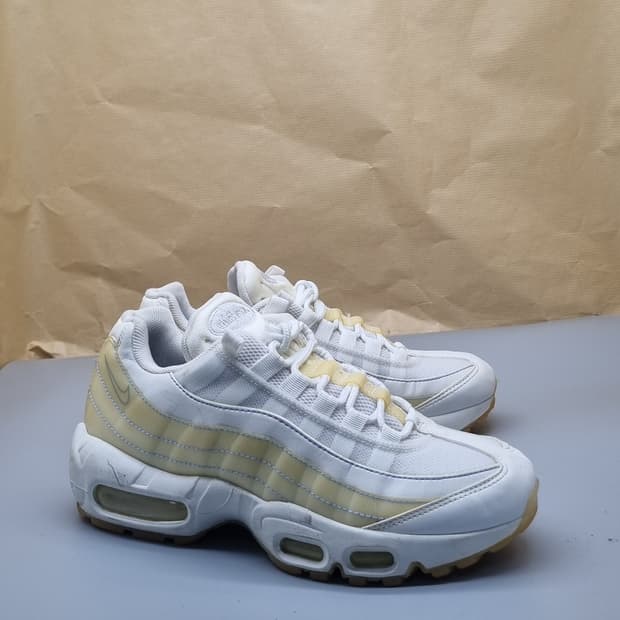 나이키 에어맥스 95 SE 여성운동화235 