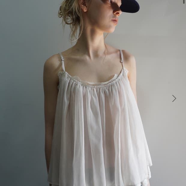 썬번프로젝트 angled lace sleeveless M size
