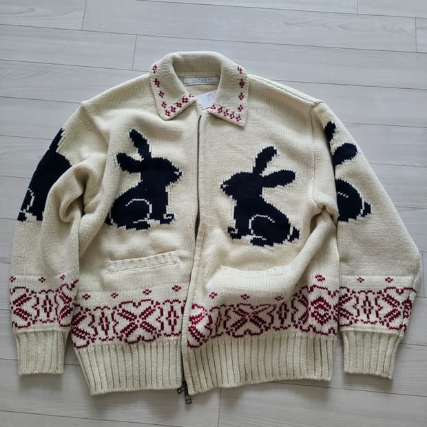 GU rokh 25fw 콜라보 코위찬 L