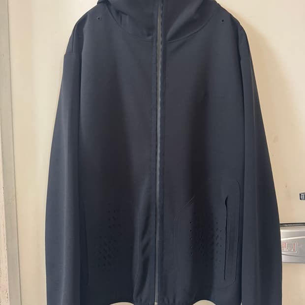 MPa SOFT-SHELL ZIPPED HOODIE JACKET