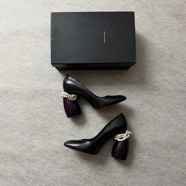 드리스반노튼 진주 펌프스힐