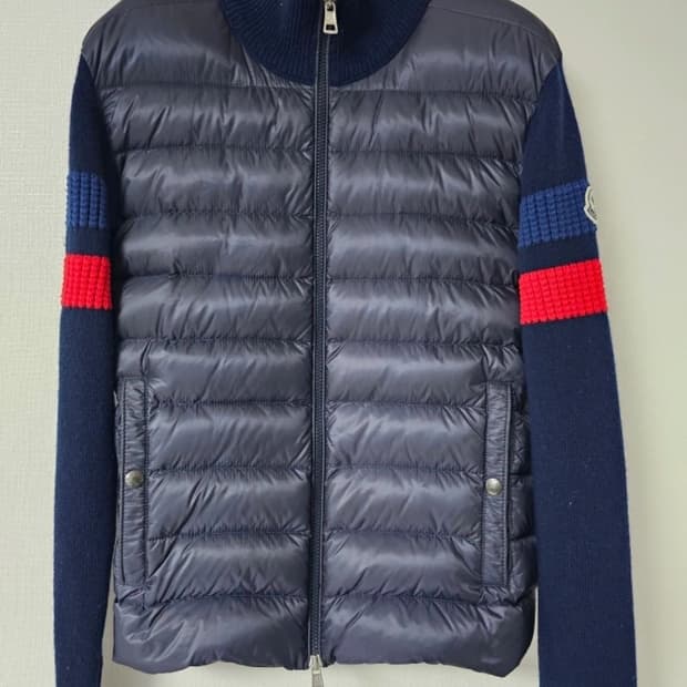 몽클레어 21ss 트리코 니트패딩(S/95~100슬림/정품)