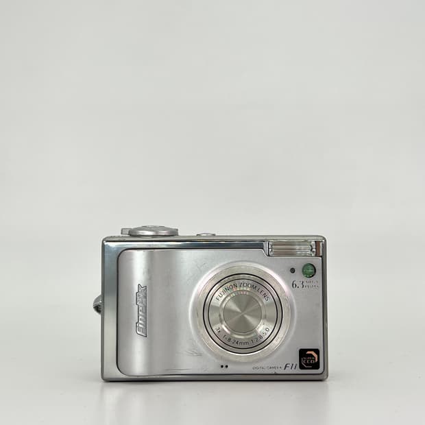 후지필름 파인픽스 FUJIFILM FinePix F11 실버