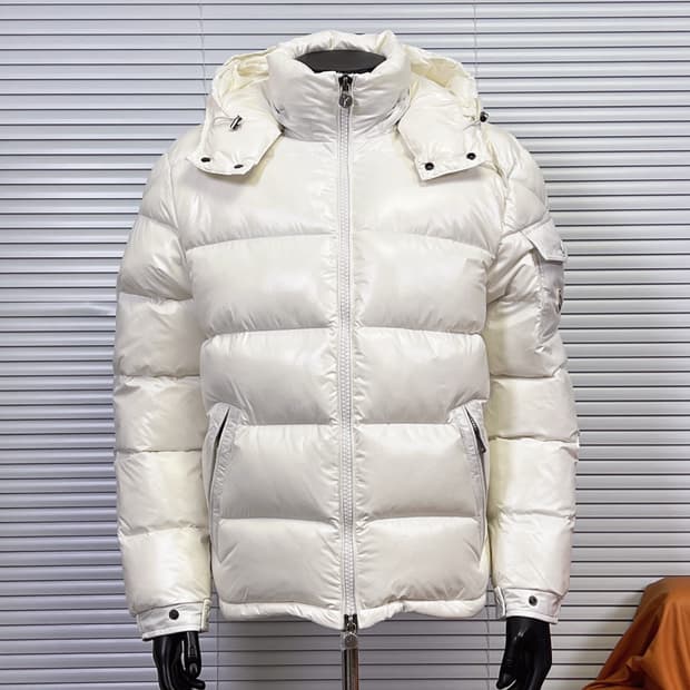 몽클레르 마야 쇼트 다운