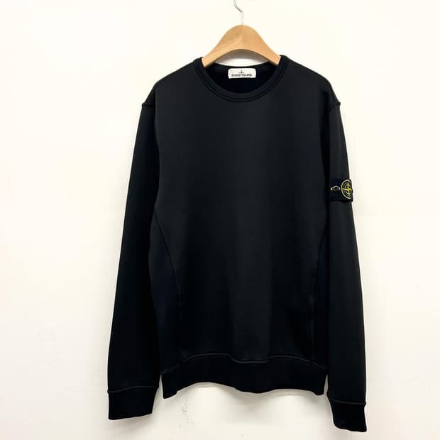 스톤아일랜드 블랙 맨투맨 티셔츠