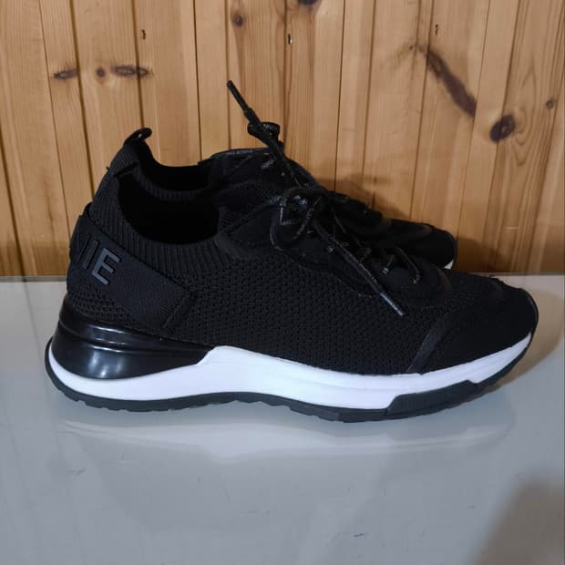 245mm 슈콤마보니 넬라 니트 스니커즈 