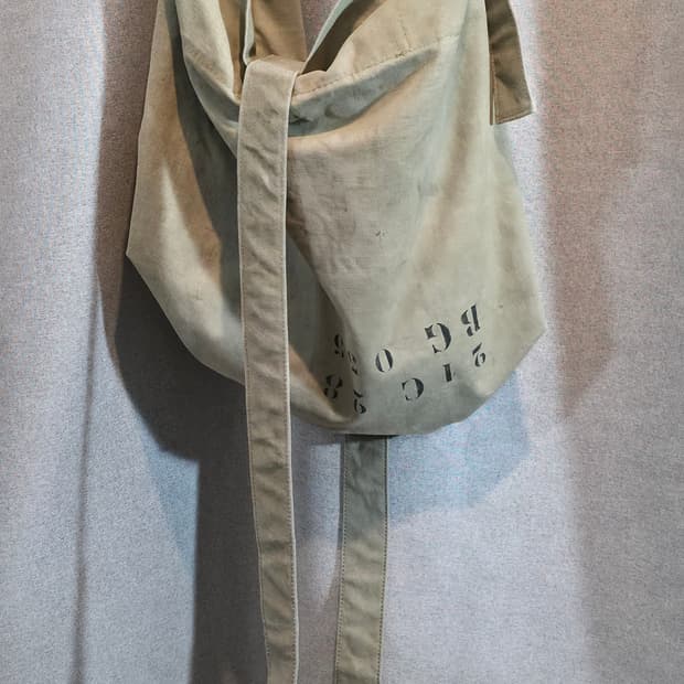 Klasica SHOULDER-BAG/ 40'S BRITISH TENT