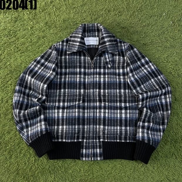 투모로우랜드 자켓