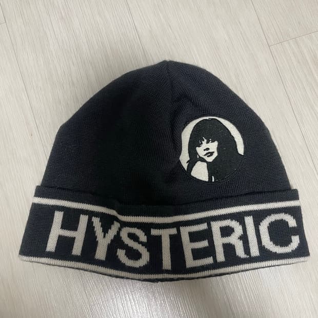히스테릭글래머 비니