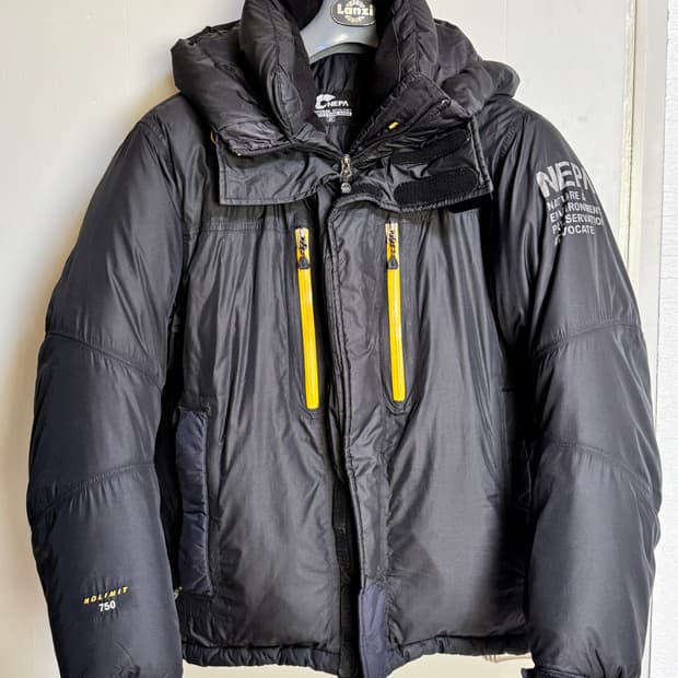 네파 남성 패딩 90(S) 검정색