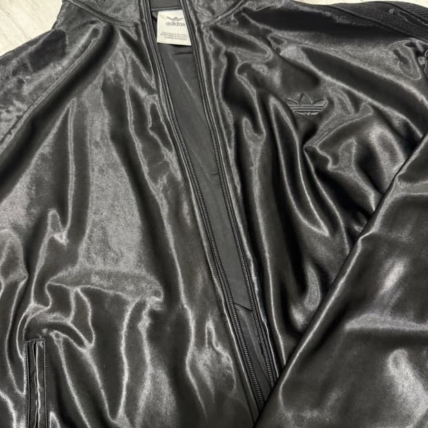 아디다스 Q3 오버사이즈 트랙탑 블랙 M