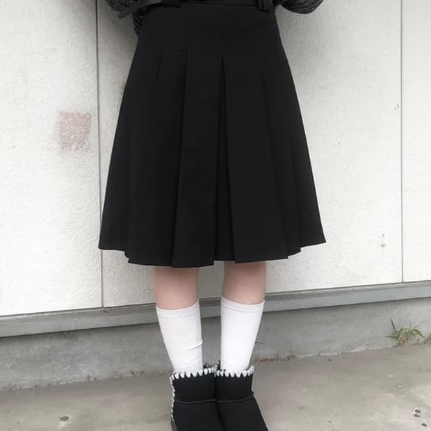 애니원모어 노티드 미디 플리츠 스커트 빈티지