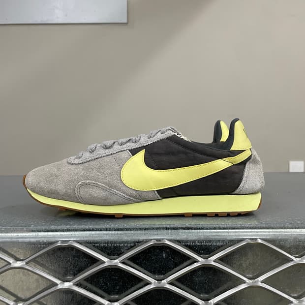 나이키 몬트리올 레이서 빈티지 240