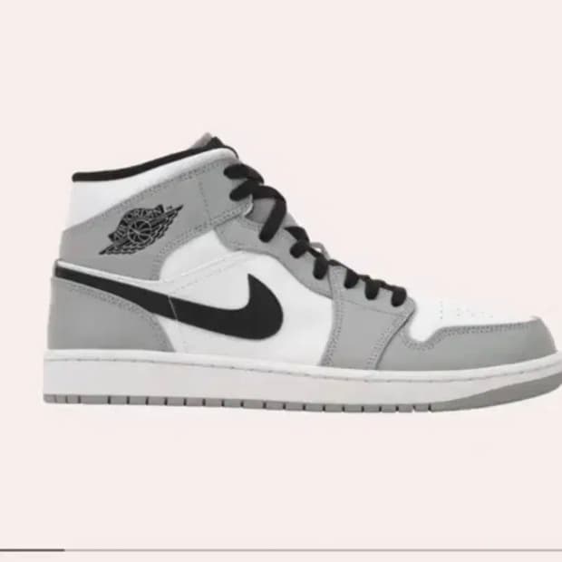 나이키 조던 1 미드 라이트 스모크 그레이