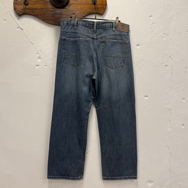 34) Wrangler Jeans Co Regular Jeans