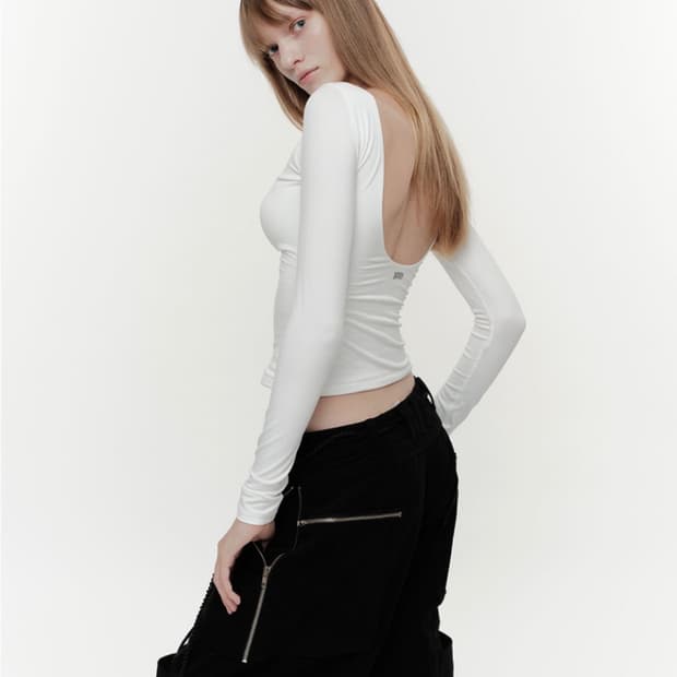 2000아카이브스 딥 스쿱 백 컨투어 티 (화이트)