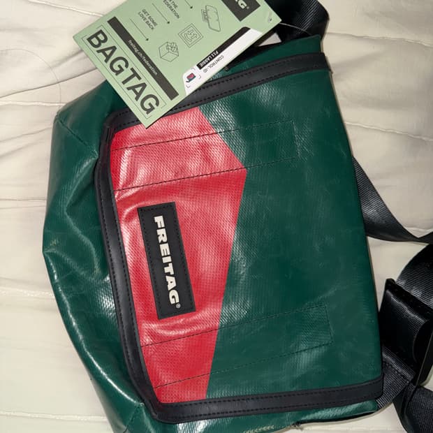 프라이탁 라씨 초록 빨강