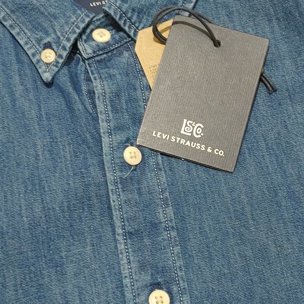 리바이스 블루탭 릴렉스드 버튼 업 셔츠