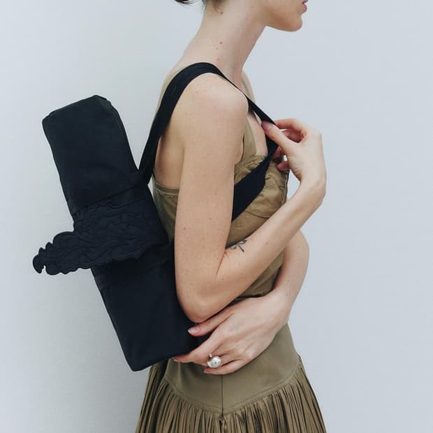 새상품) ae 애 cylinder embroidery bag 블랙