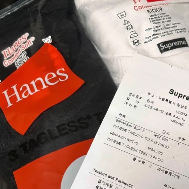 슈프림 헤인즈 태그리스 티셔츠s (블랙1개 +화이트1개)