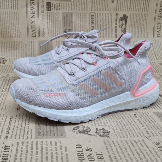 아디다스 울트라부스트 여성런닝화225