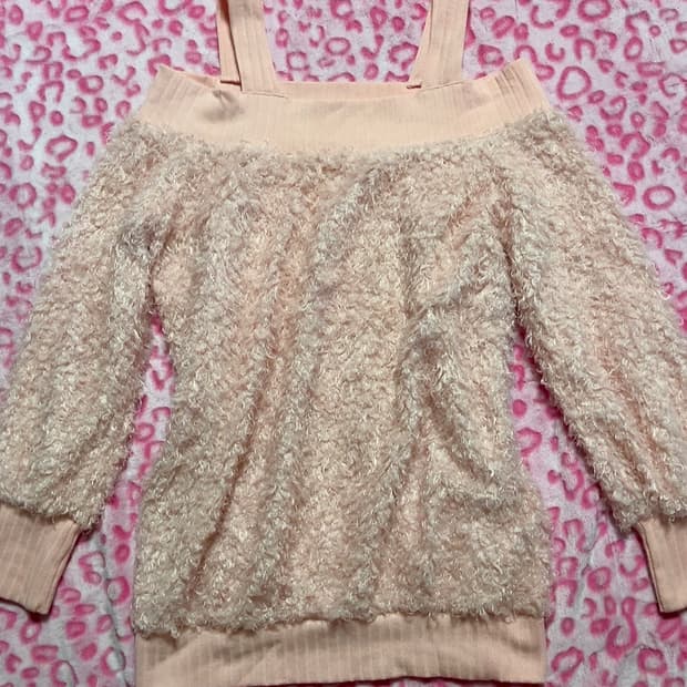 피치핑크 오프숄더 퍼 니트 